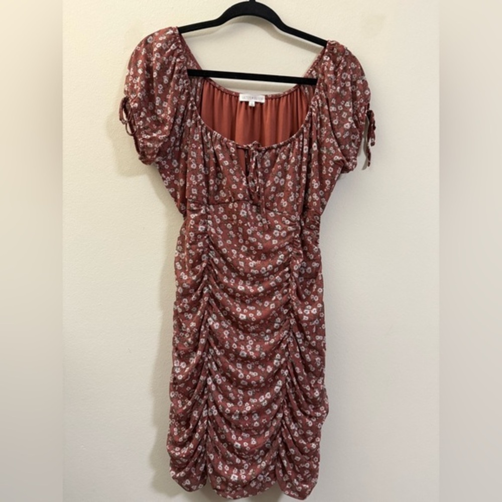 Ultra Flirt Floral Ruched Puff Sleeve Mini Dress in Maroon -‎ XL